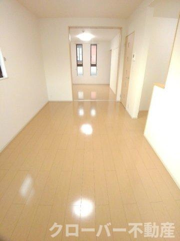 宇多津町新開アパートの居間・リビング