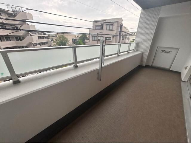 プレミスト上大岡のバルコニー