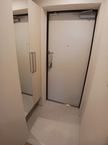 アーバングレースの玄関|明るい玄関です