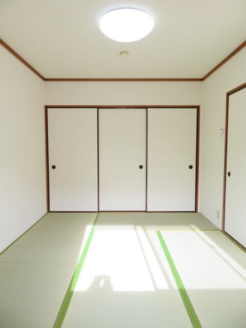 グリーンハイツシバタの和室