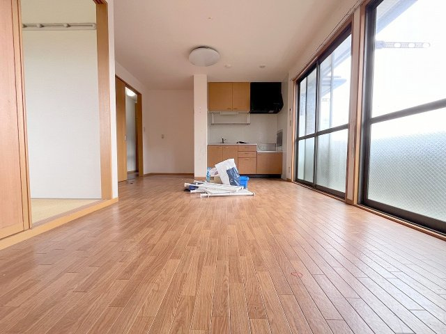 グリーンフォーレストＡ棟の居間・リビング