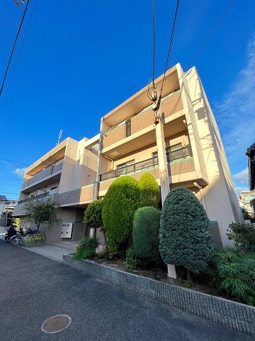 夙川フィネスの外観