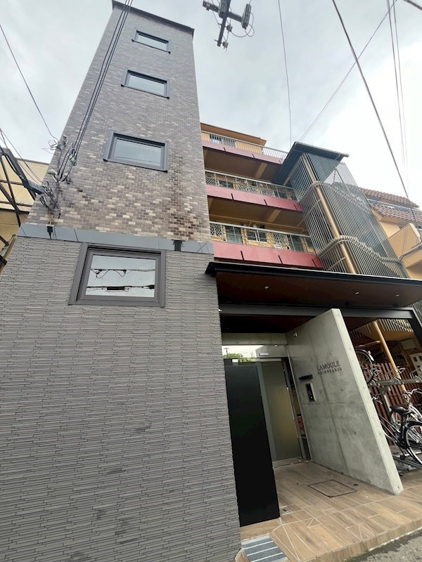 ラムール下三条の外観