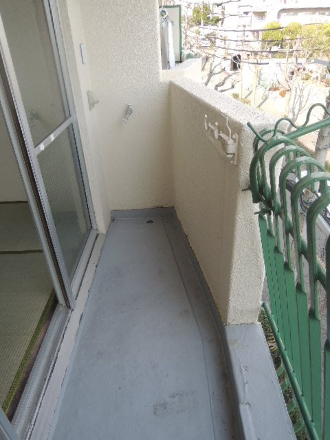 熊内グリーンハイツのバルコニー