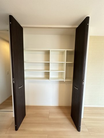 D-room地行の収納