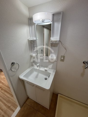 中野ハイツ緑橋の独立洗面台|中野ハイツ緑橋　独立洗面台