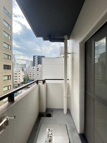 CALLING Osaka Hommachiのバルコニー