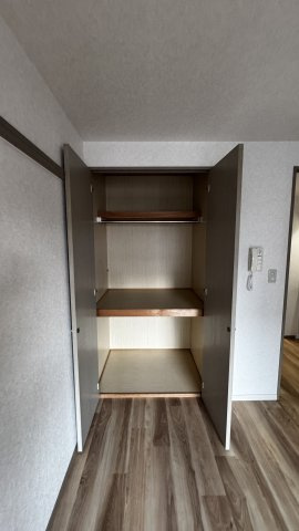 サルヴァトーレ大橋の玄関