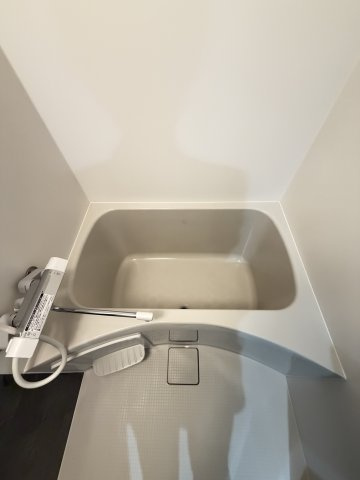 ワコーレヴィータ川西通の浴室