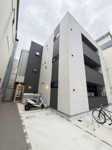 ワコーレヴィータ川西通の外観