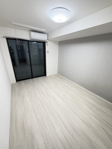 ワコーレヴィータ川西通の寝室
