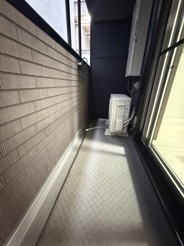 ワコーレヴィータ川西通のバルコニー