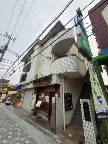 六番館の外観