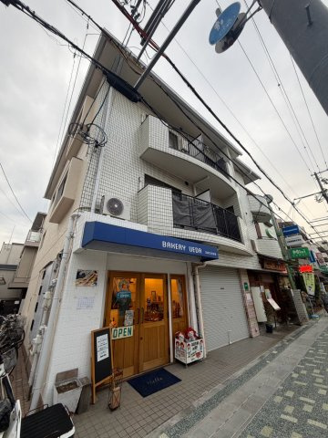 六番館の外観