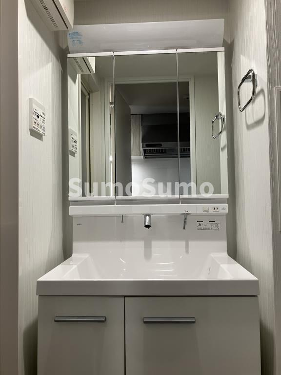 トーラス箱崎の独立洗面台