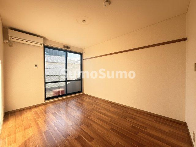 西之町ハイツ　Ｂの居間・リビング