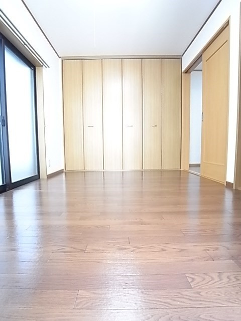 西宮グリーンハイツⅤの寝室