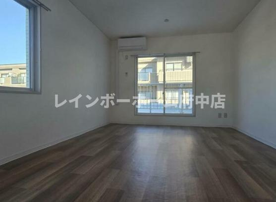 府中ロイヤルマンションの寝室