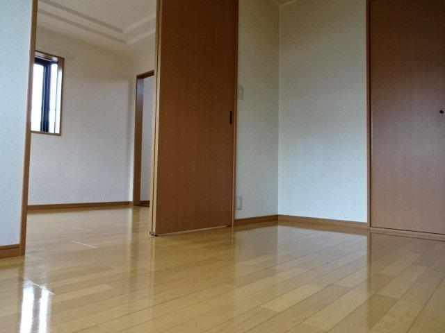ソレイユ壱番館の内装|洋室