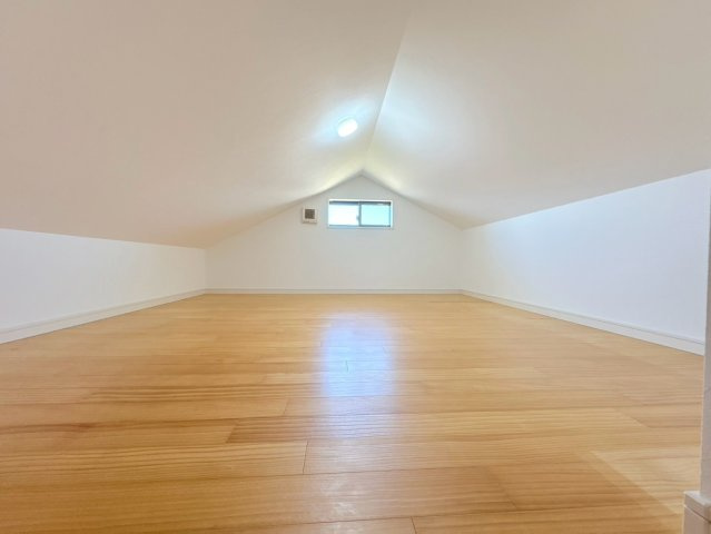中古戸建　岐阜市尻毛2丁目　平成30年築の洋室|ロフト