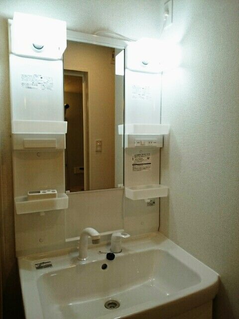 ベルセレーネ成和の洗面所