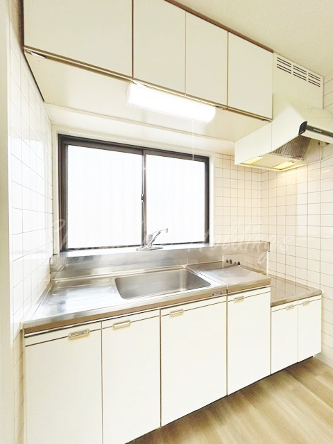 藤沢市藤が岡２丁目の賃貸マンションのキッチン