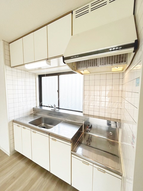 藤沢市藤が岡２丁目の賃貸マンションのキッチン