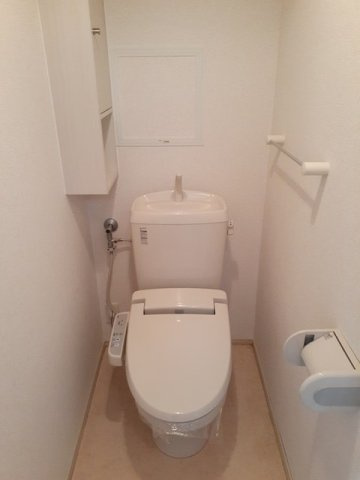 グラン　カルムⅡのトイレ|落ち着いた色調のトイレです
