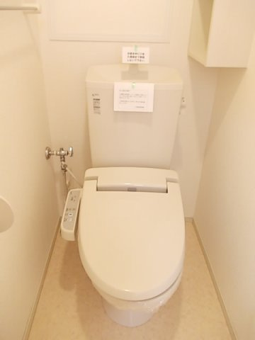 グランソレイユのトイレ|ゆったりとした空間のトイレです