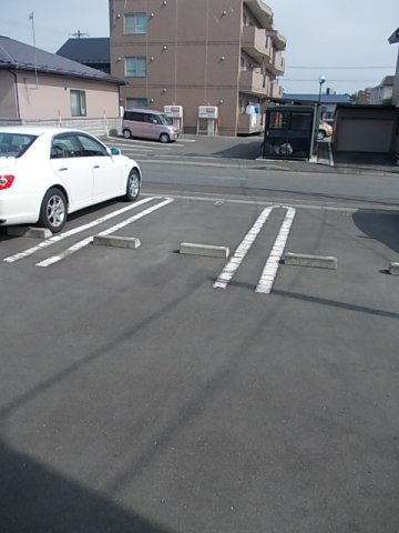 パールオブエビスＨの駐車場|駐車場です