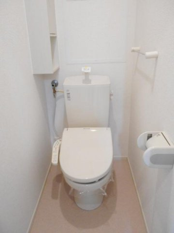 セリシールⅠのトイレ|落ち着いた色調のトイレです