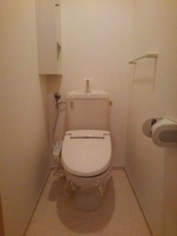 メゾン　デェ　ヨシノのトイレ|清潔感のあるトイレです