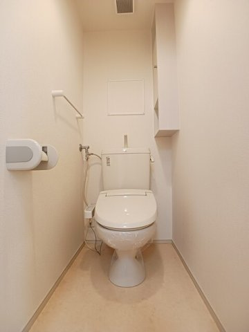 スウィート　レジデンスのトイレ|ゆったりとした空間のトイレです