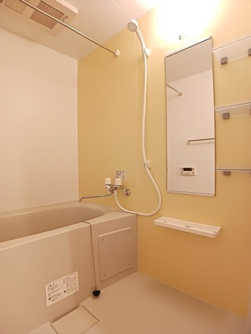 ヴィラＫⅢの浴室|ゆったり過ごせるお風呂です