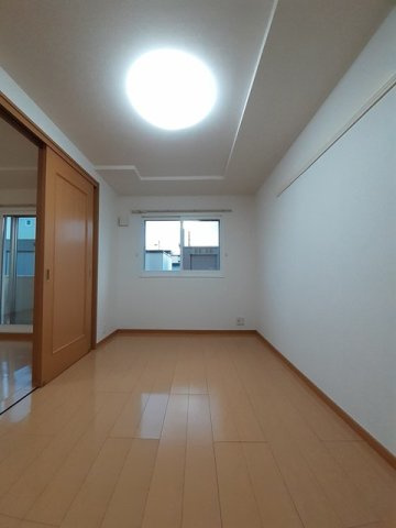 ＡＵＴＡＮＡ　アウタナの内装|過ごしやすい室内です