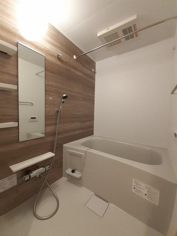 クレイン・もえぎ町の浴室|コンパクトで使いやすいお風呂です