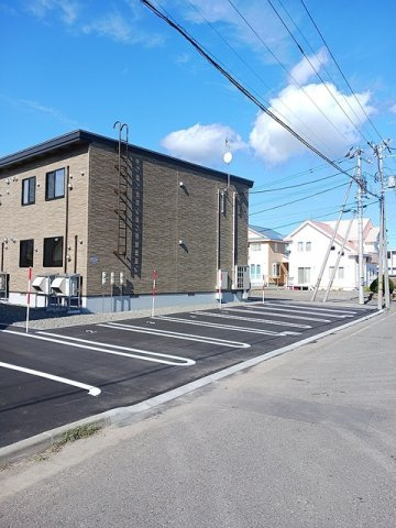 ヴィラＫ　Ⅶの駐車場|駐車場があります