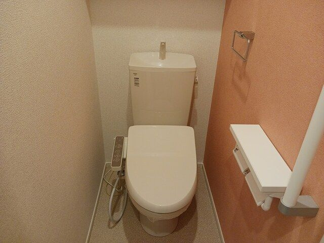 コジー　ホーム　ノース　二の宮のトイレ