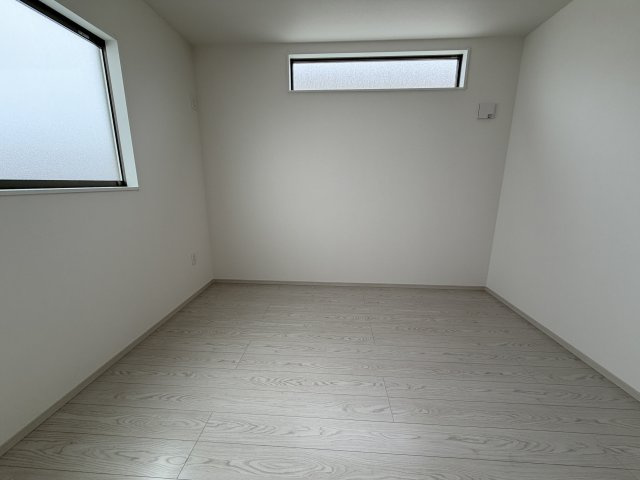 玉手　新築一戸建ての洋室