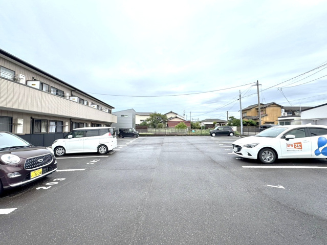 フォブール寺井の駐車場|駐車場