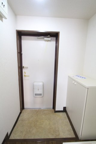 エトワール上条の玄関