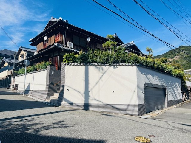 神戸市高倉台5丁目　間取り：7DDKKの前面道路含む現地写真