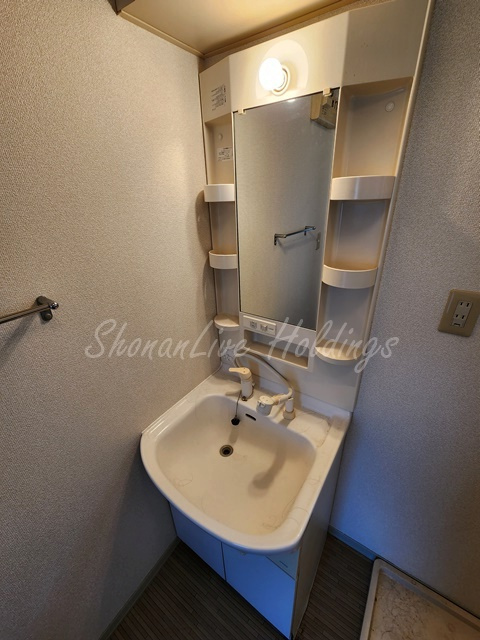 藤沢市辻堂４丁目のアパートの洗面所