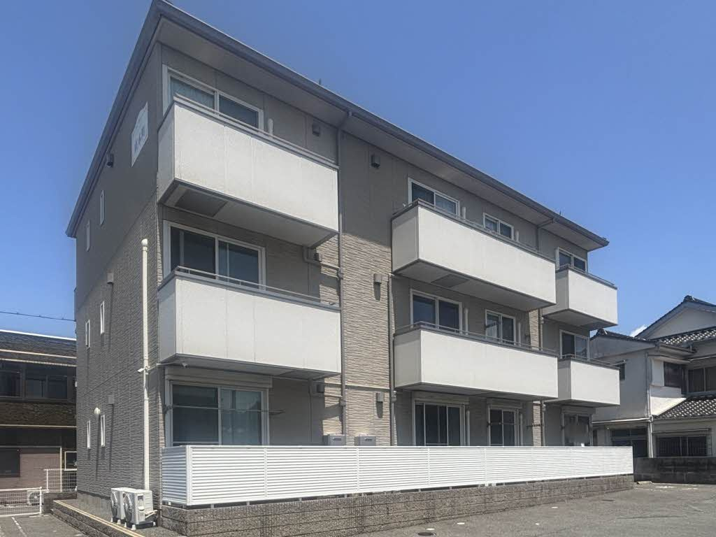 シャーメゾン東本町