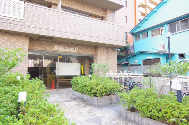 City Life新大阪　仲介手数料無料のエントランス