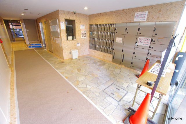 City Life新大阪　仲介手数料無料のロビー
