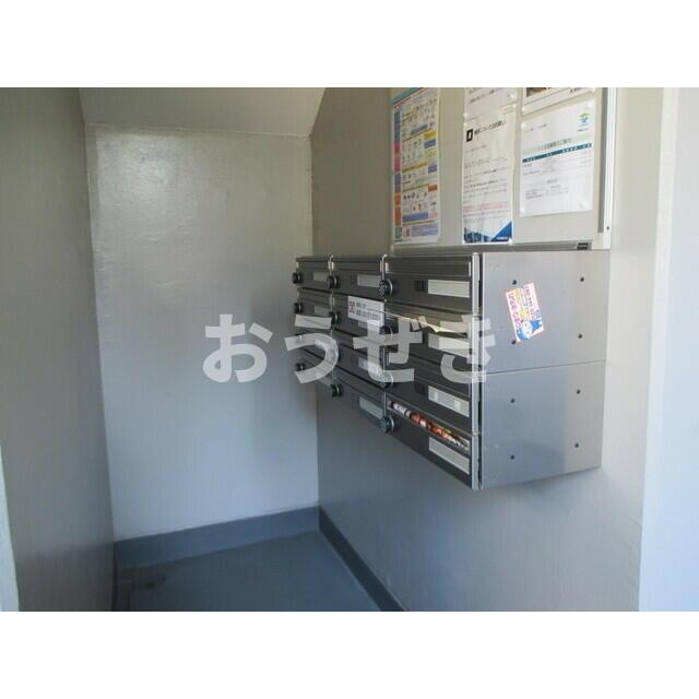 トラフィコ横浜のその他共用部分|集合ポスト