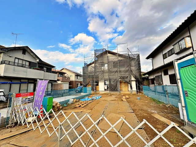 《仲介手数料半額》狭山市水野22期の前面道路含む現地写真