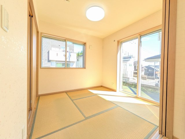 八王子市　長房町　中古戸建ての和室|～リビングに隣接している4.5帖の和室です～