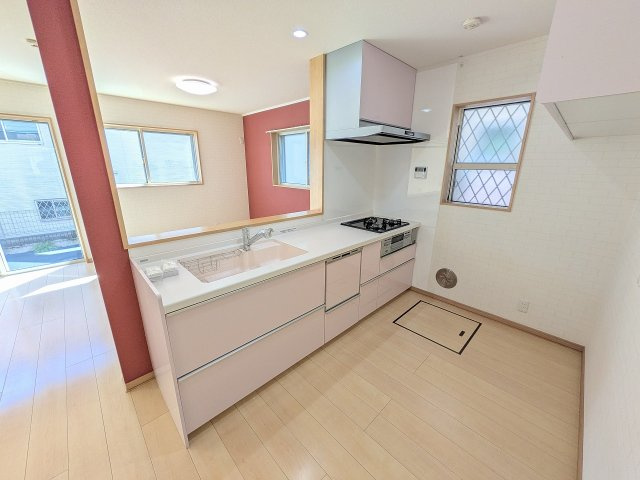 八王子市　長房町　中古戸建てのキッチン|～使い勝手の良いシステムキッチン～